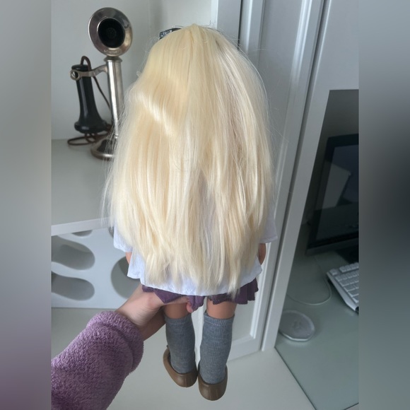 Our Generation Amelia Ann 18-inch Science Doll - Picture 4 of 13